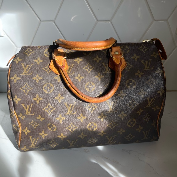 Louis Vuitton Handbags - Louis Vuitton speedy 30- Very good VTG condition!